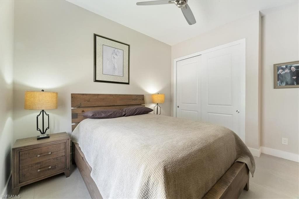 2705 Linda Dr, Naples, FL 34112-21