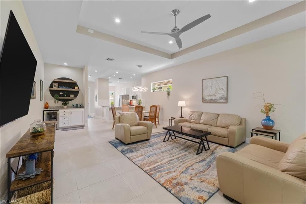 2705 Linda Dr, Naples, FL 34112-3
