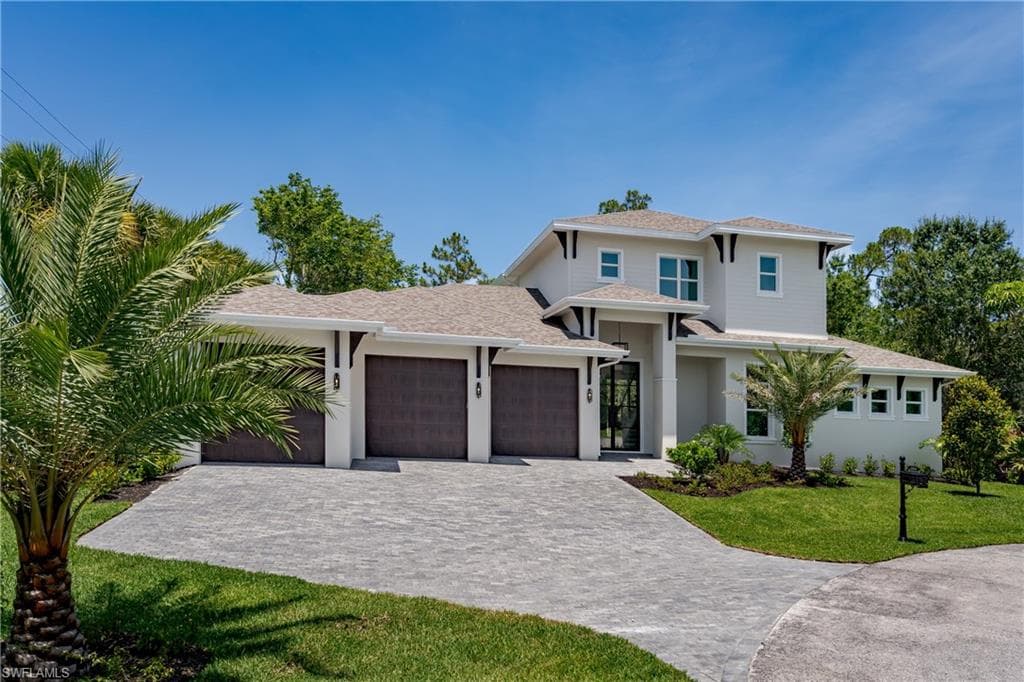 2854 Coach House Way, Naples, FL 34105-4