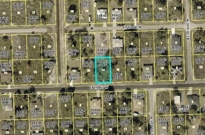 2524 68th St W, Lehigh Acres, FL 33971-3