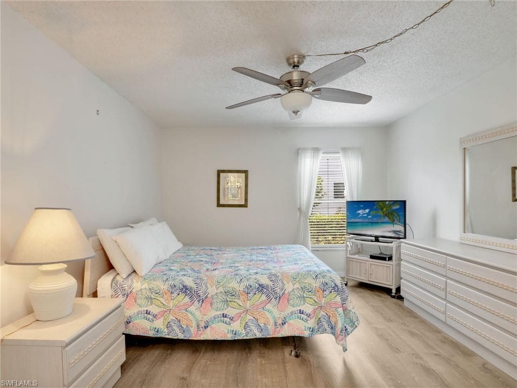 5479 Peppertree Dr 13, Fort Myers, FL 33908-16