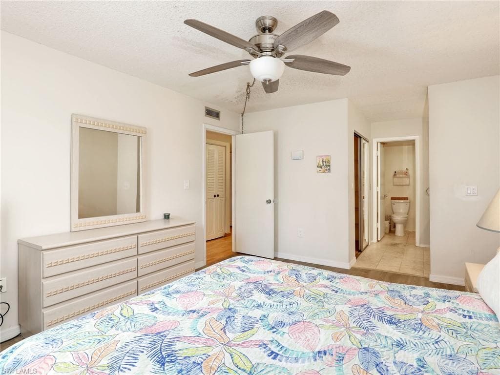5479 Peppertree Dr 13, Fort Myers, FL 33908-17