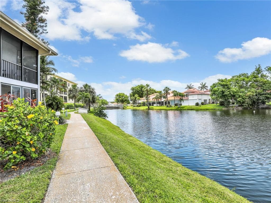 5479 Peppertree Dr 13, Fort Myers, FL 33908-27