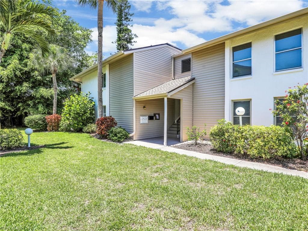 5479 Peppertree Dr 13, Fort Myers, FL 33908-31