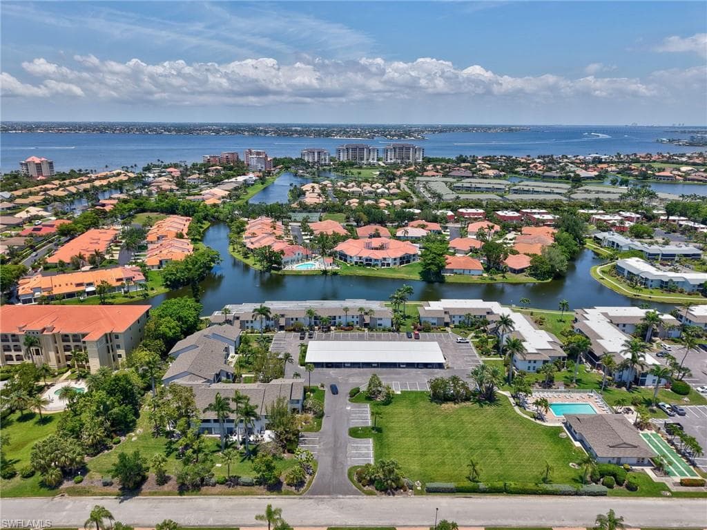 5479 Peppertree Dr 13, Fort Myers, FL 33908-33