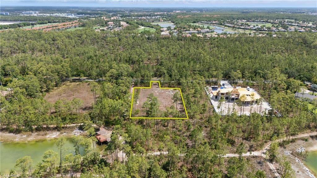 4501 Club Estates Dr, Naples, FL 34112-8