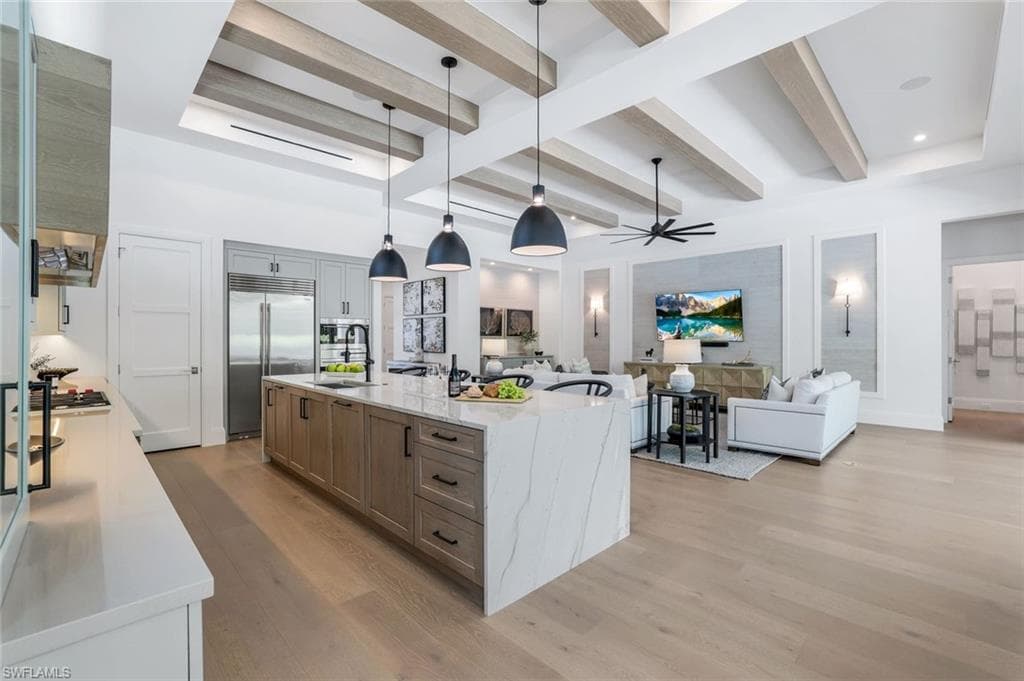 6630 Palisades Ave, Naples, FL 34109-9