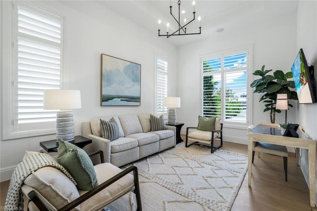 6630 Palisades Ave, Naples, FL 34109-18