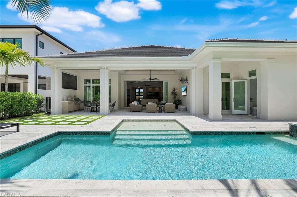 6630 Palisades Ave, Naples, FL 34109-38