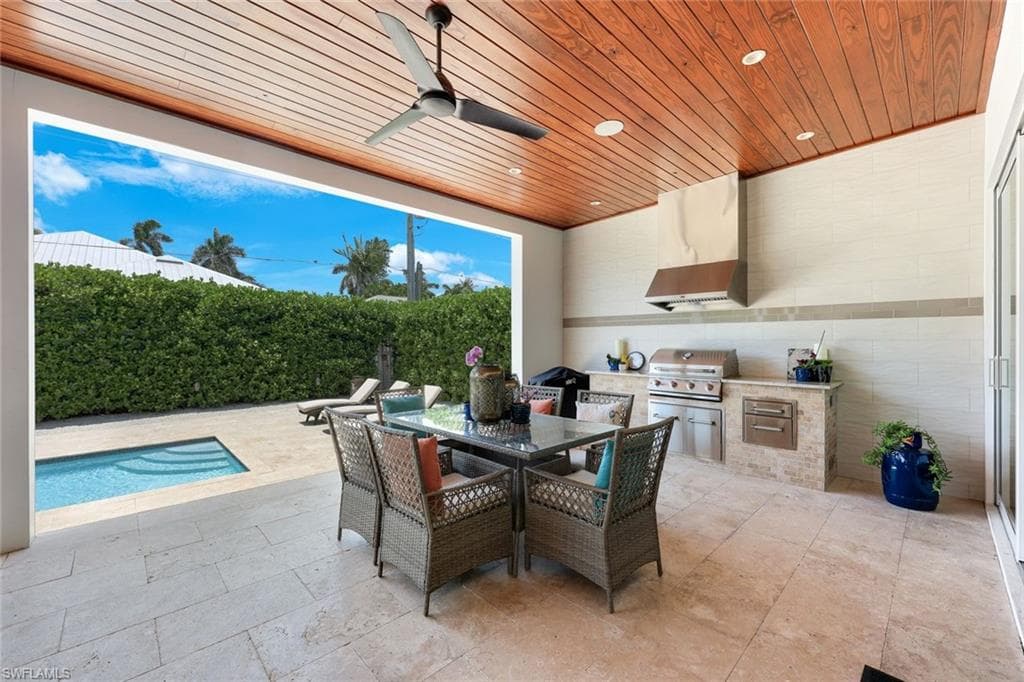 1167 22nd Ave N, Naples, FL 34103-29