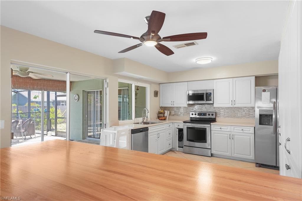 2366 Woodland Ter, Fort Myers, FL 33907-17