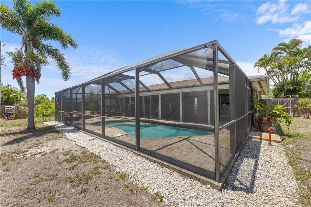2366 Woodland Ter, Fort Myers, FL 33907-3
