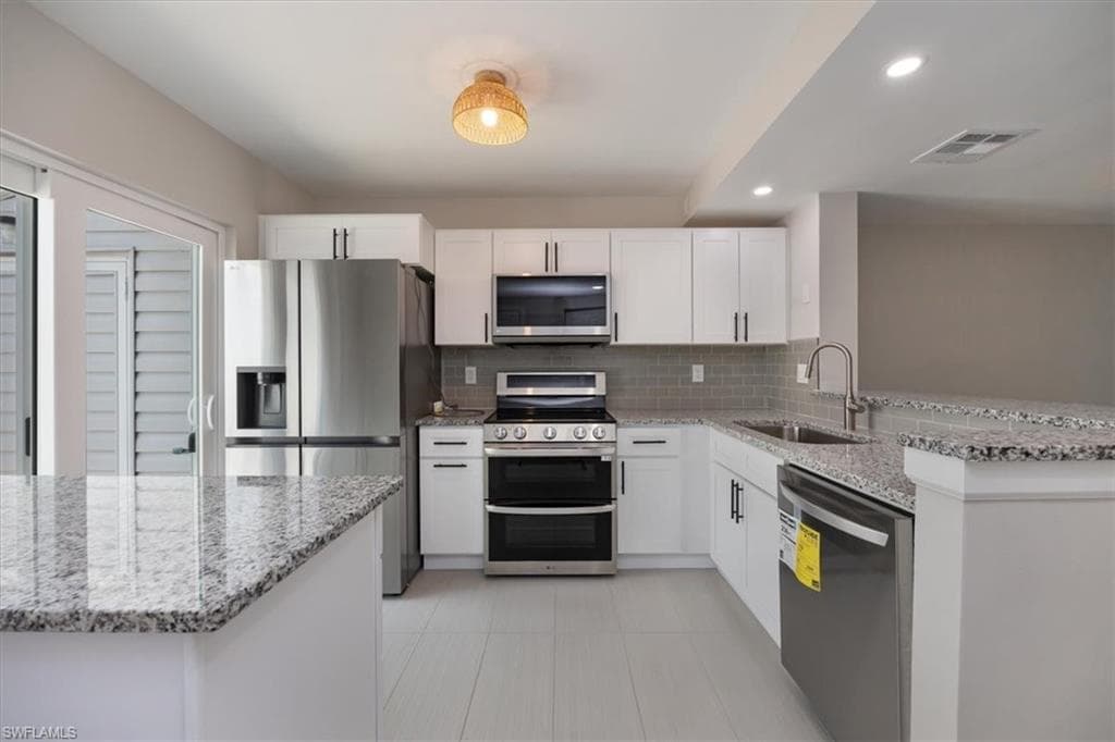 18008 San Carlos Blvd 27, Fort Myers Beach, FL 33931-10