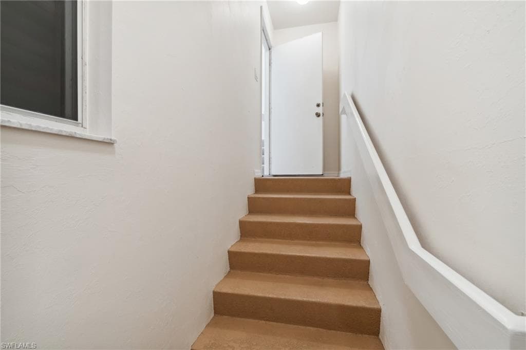 24797 Lakemont Cove Ln 202, Bonita Springs, FL 34134-21