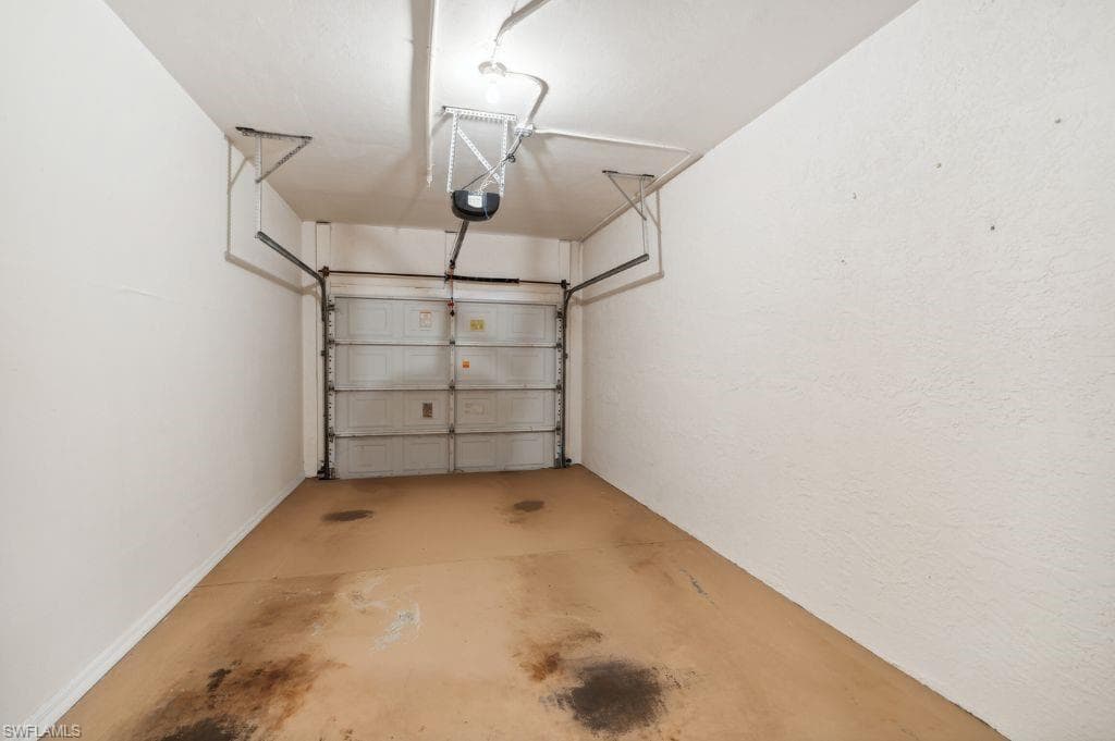 24797 Lakemont Cove Ln 202, Bonita Springs, FL 34134-25