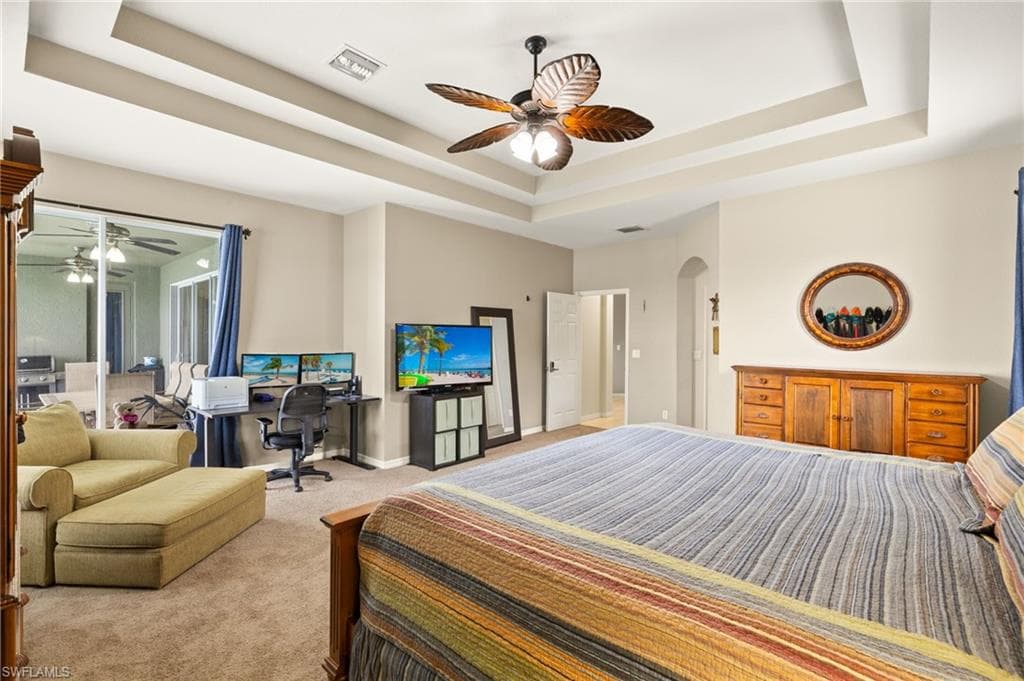 2115 Grove Dr, Naples, FL 34120-14