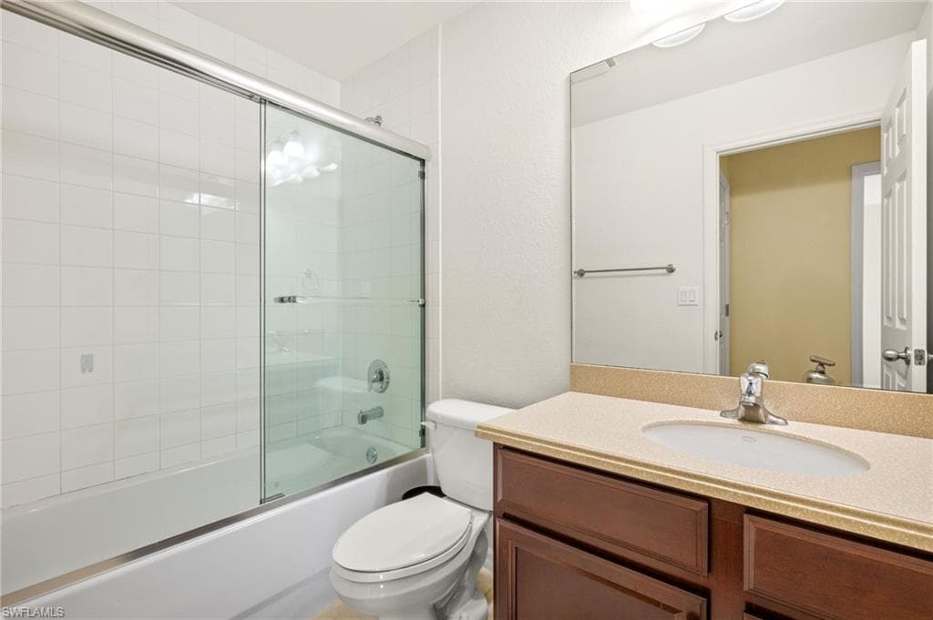2115 Grove Dr, Naples, FL 34120-24