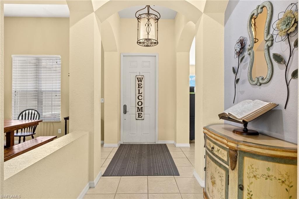 2115 Grove Dr, Naples, FL 34120-4