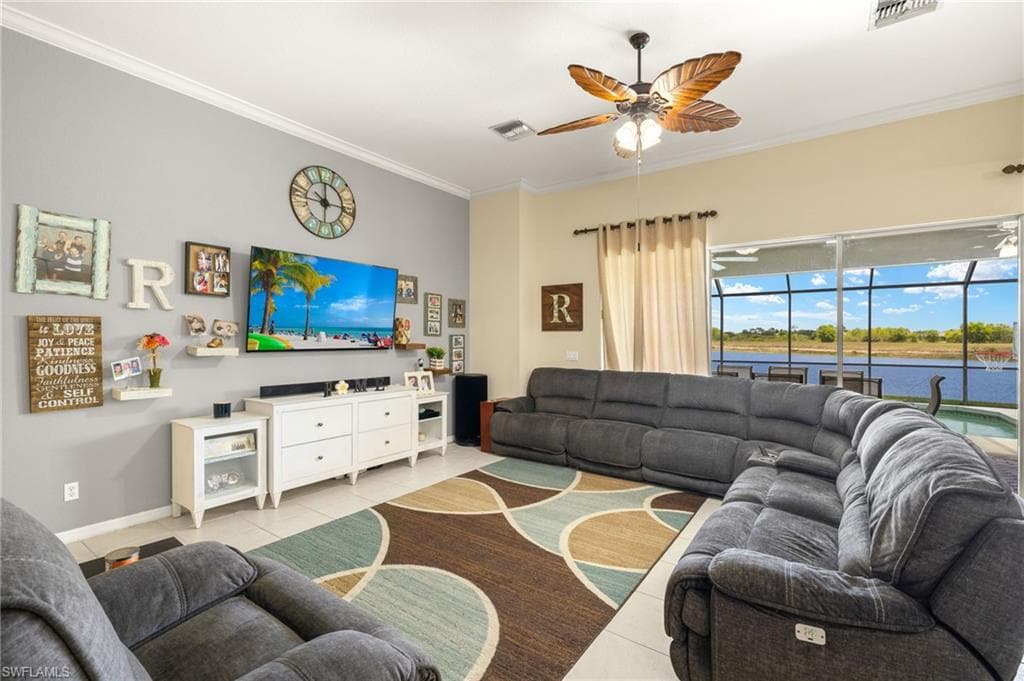 2115 Grove Dr, Naples, FL 34120-5