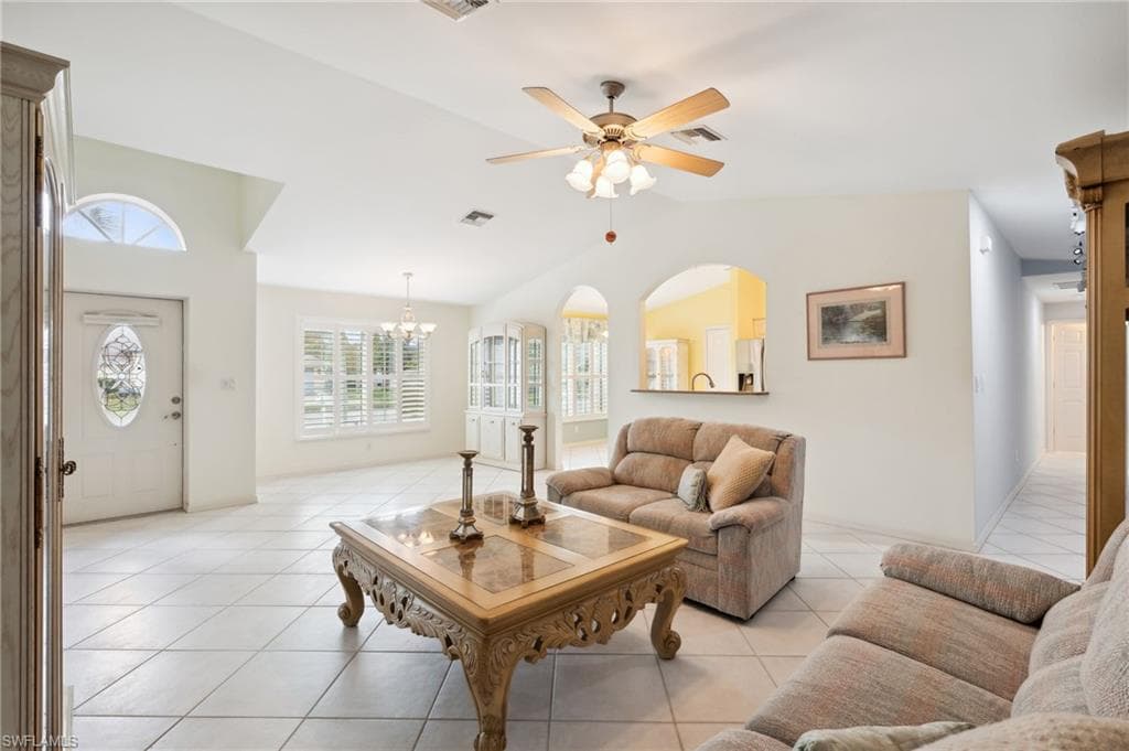 877 Charlemagne Blvd, Naples, FL 34112-9