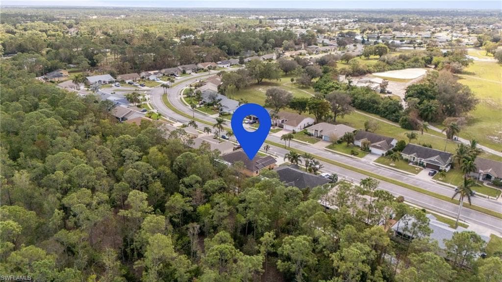 877 Charlemagne Blvd, Naples, FL 34112-29