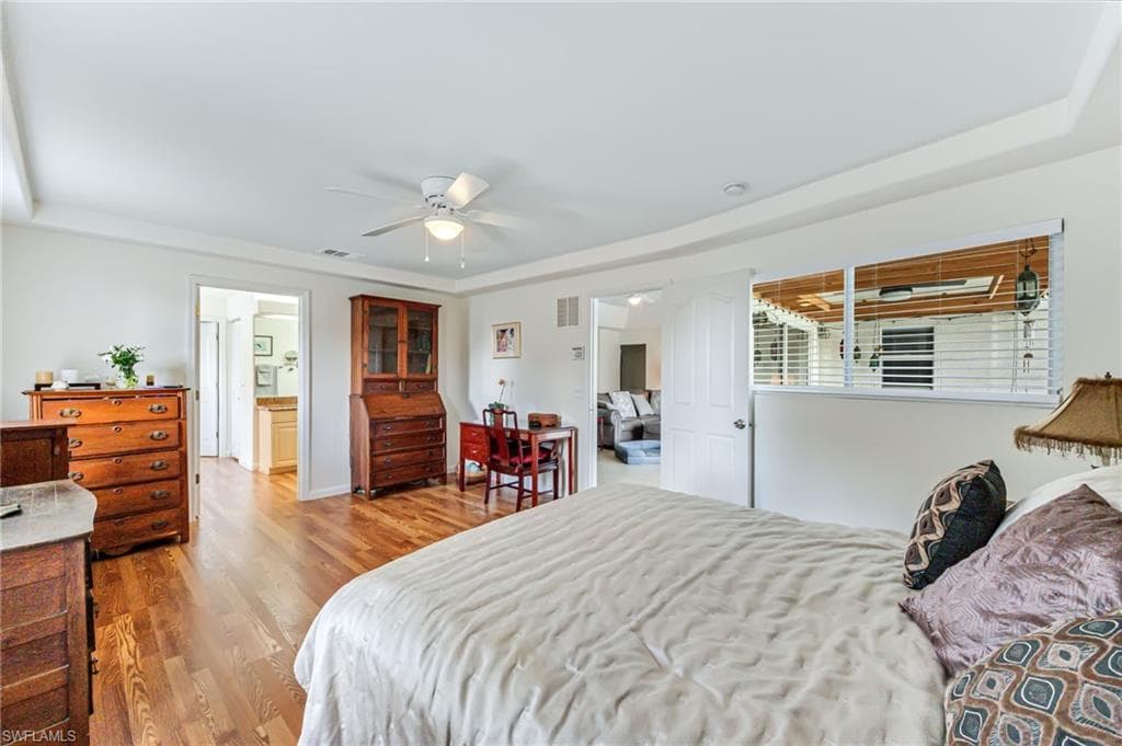4665 47th Ave NE, Naples, FL 34120-22