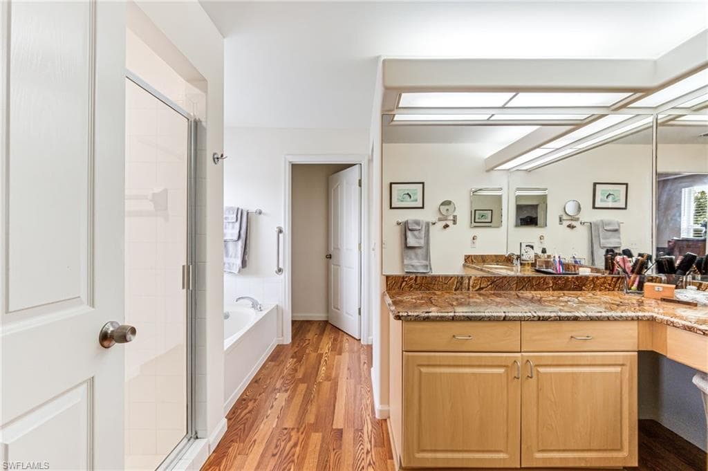 4665 47th Ave NE, Naples, FL 34120-23