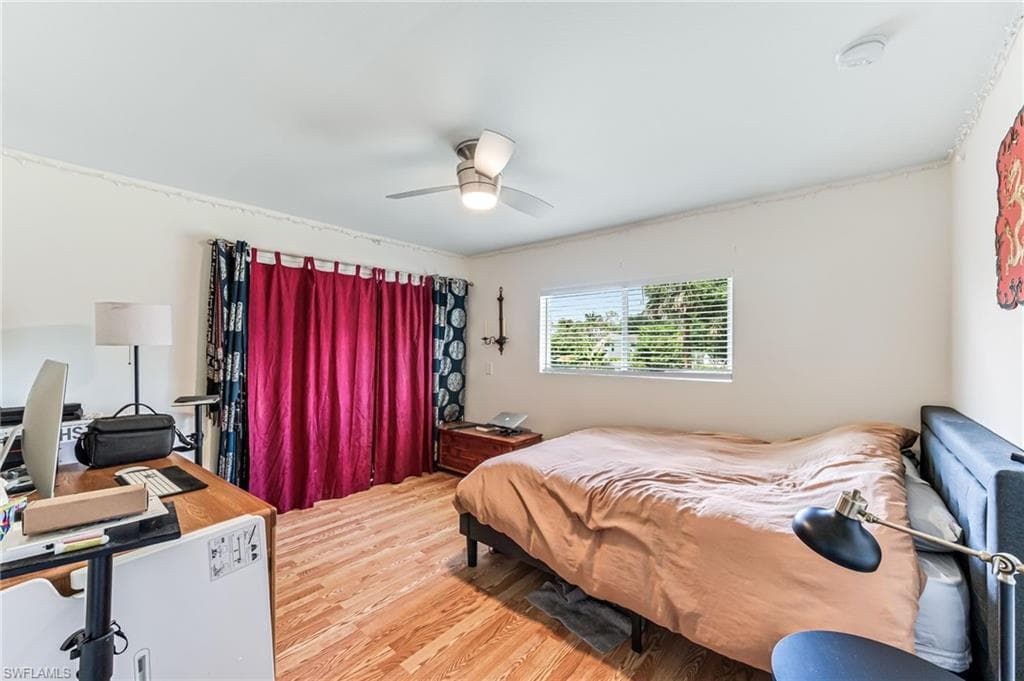 4665 47th Ave NE, Naples, FL 34120-26