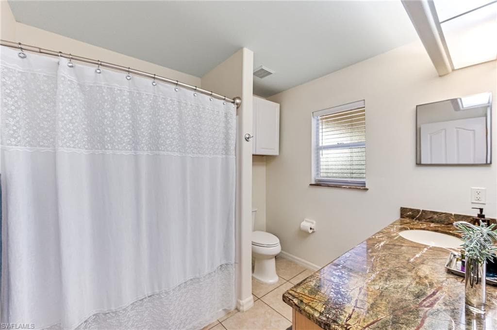 4665 47th Ave NE, Naples, FL 34120-27