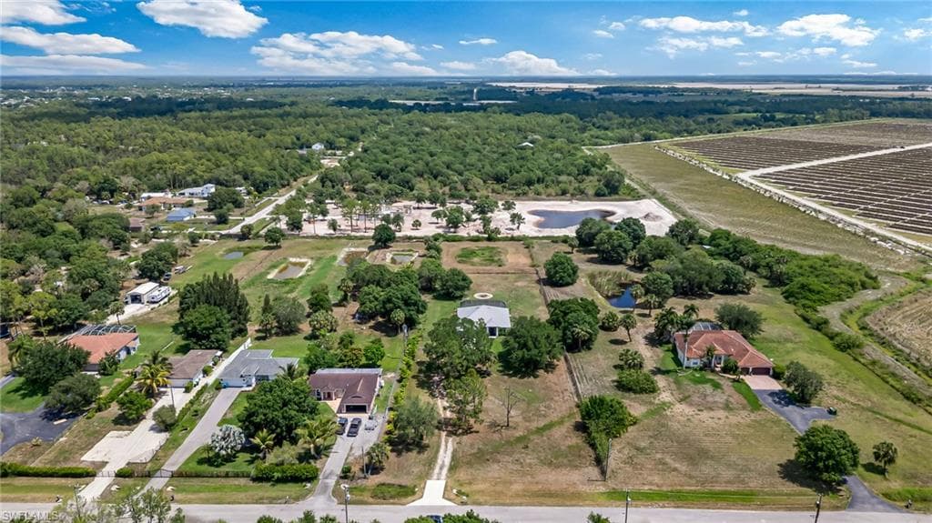 4665 47th Ave NE, Naples, FL 34120-41