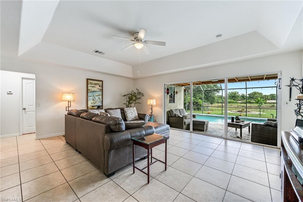 4665 47th Ave NE, Naples, FL 34120-5