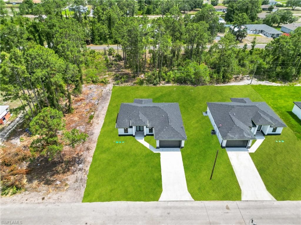 2607 45th St W, Lehigh Acres, FL 33971-6