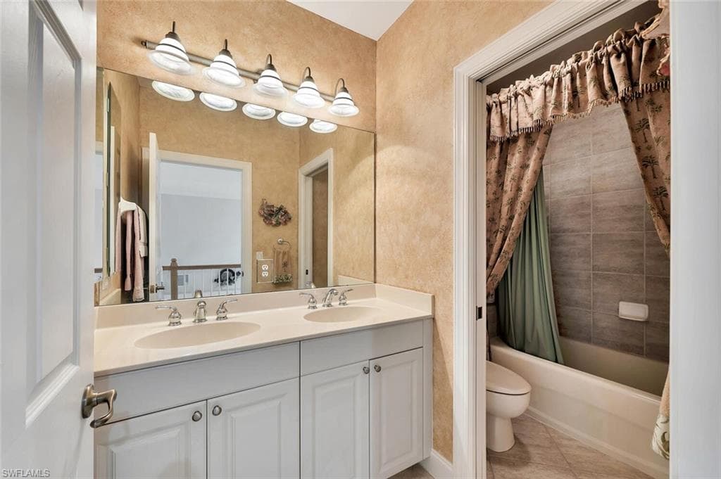 28686 San Galgano Way, Bonita Springs, FL 34135-20