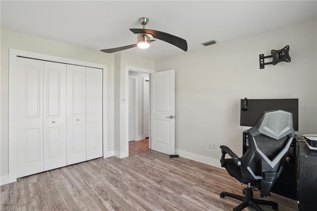25 12th Pl, Cape Coral, FL 33993-18