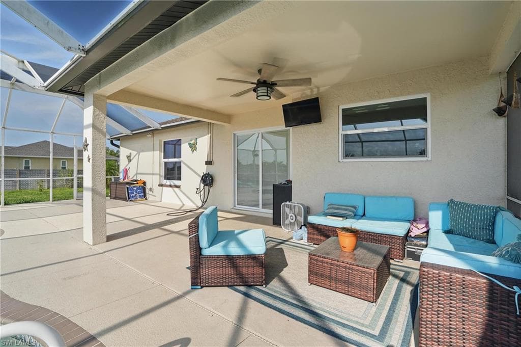 25 12th Pl, Cape Coral, FL 33993-20