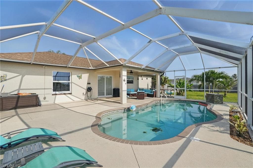 25 12th Pl, Cape Coral, FL 33993-24