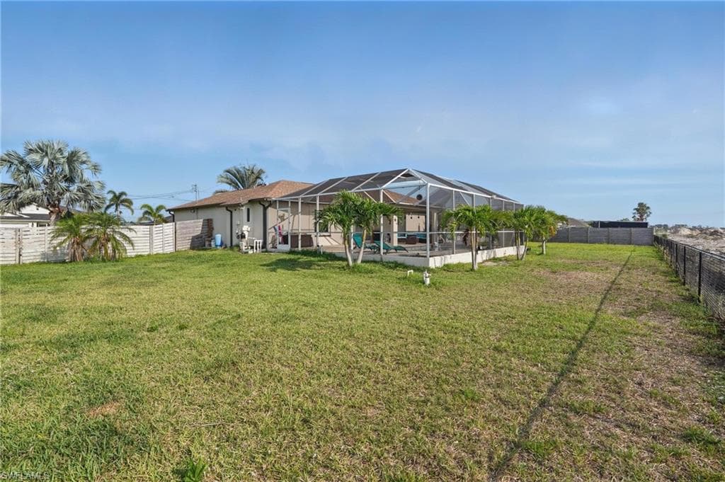 25 12th Pl, Cape Coral, FL 33993-29