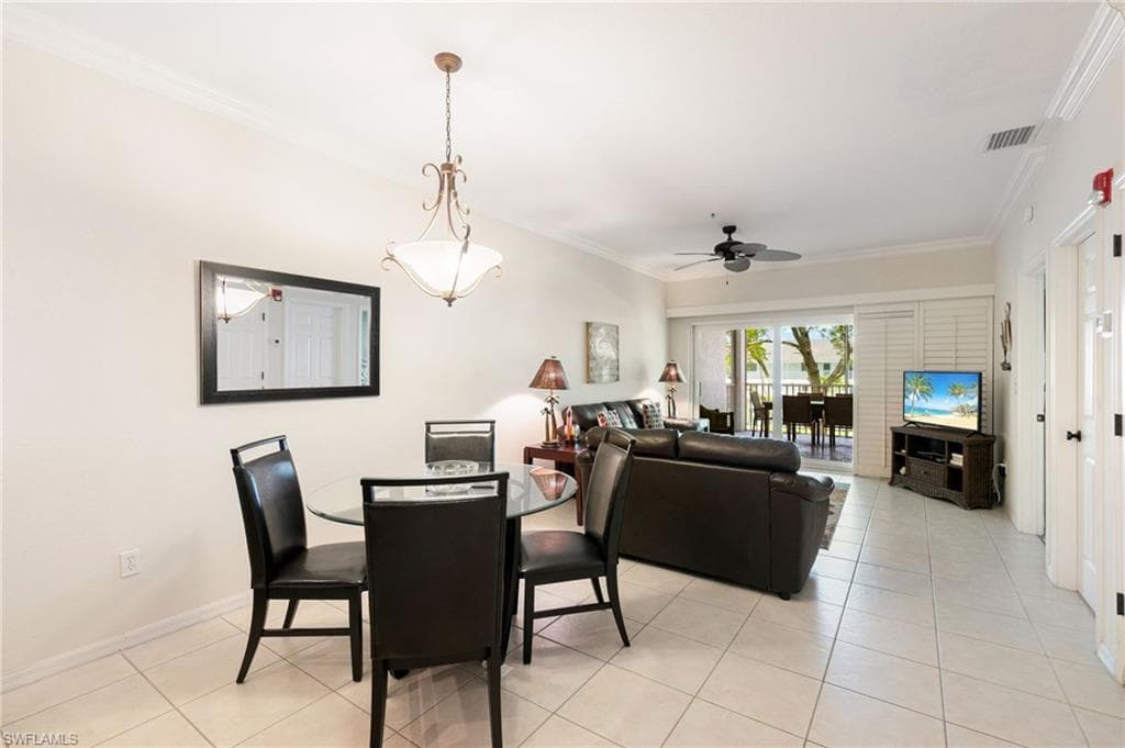 140 Palm St 207, Marco Island, FL 34145-9