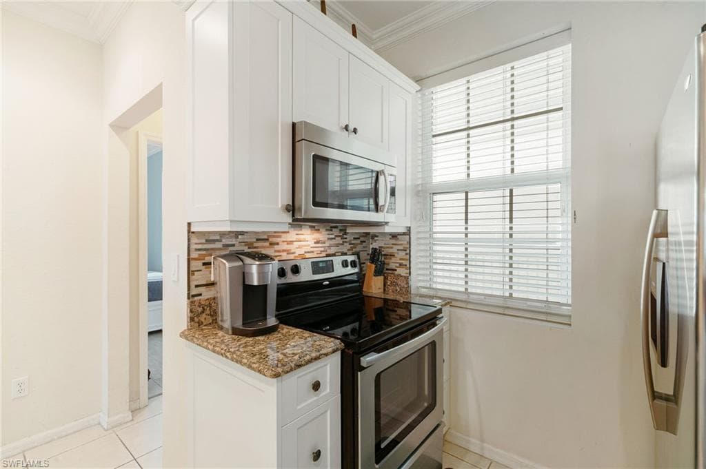 140 Palm St 207, Marco Island, FL 34145-13