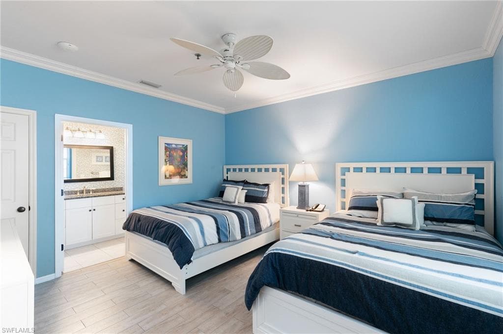 140 Palm St 207, Marco Island, FL 34145-20