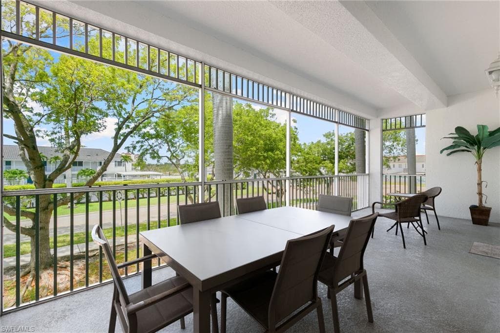 140 Palm St 207, Marco Island, FL 34145-23