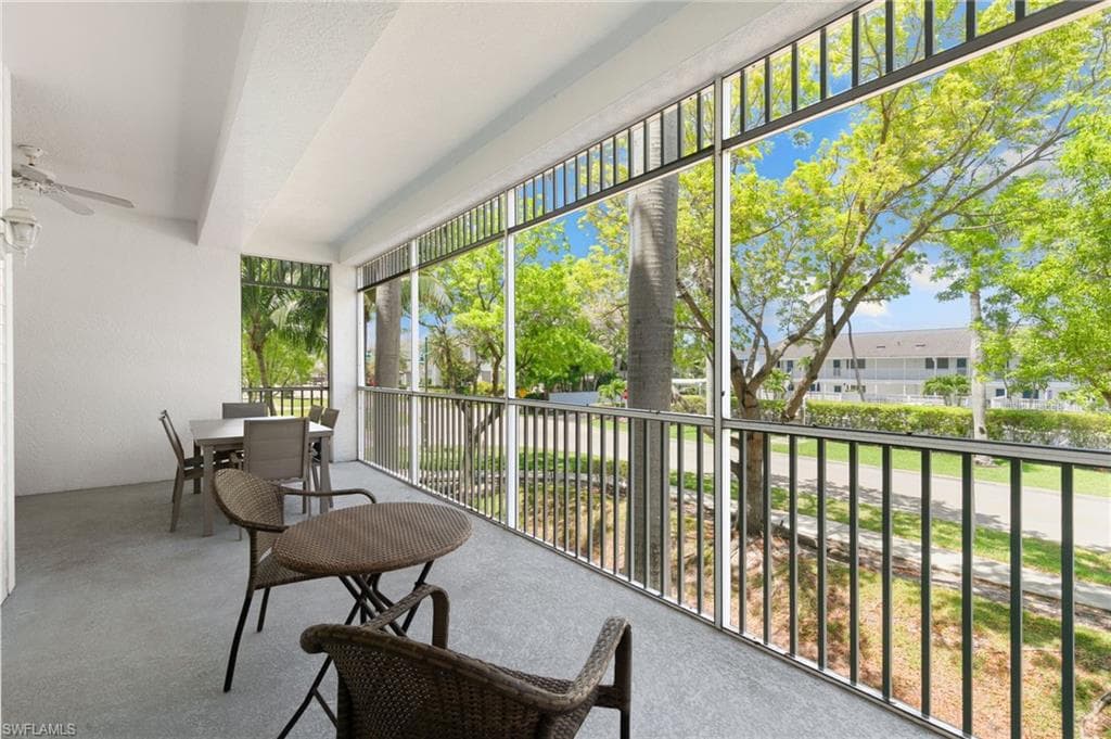 140 Palm St 207, Marco Island, FL 34145-25