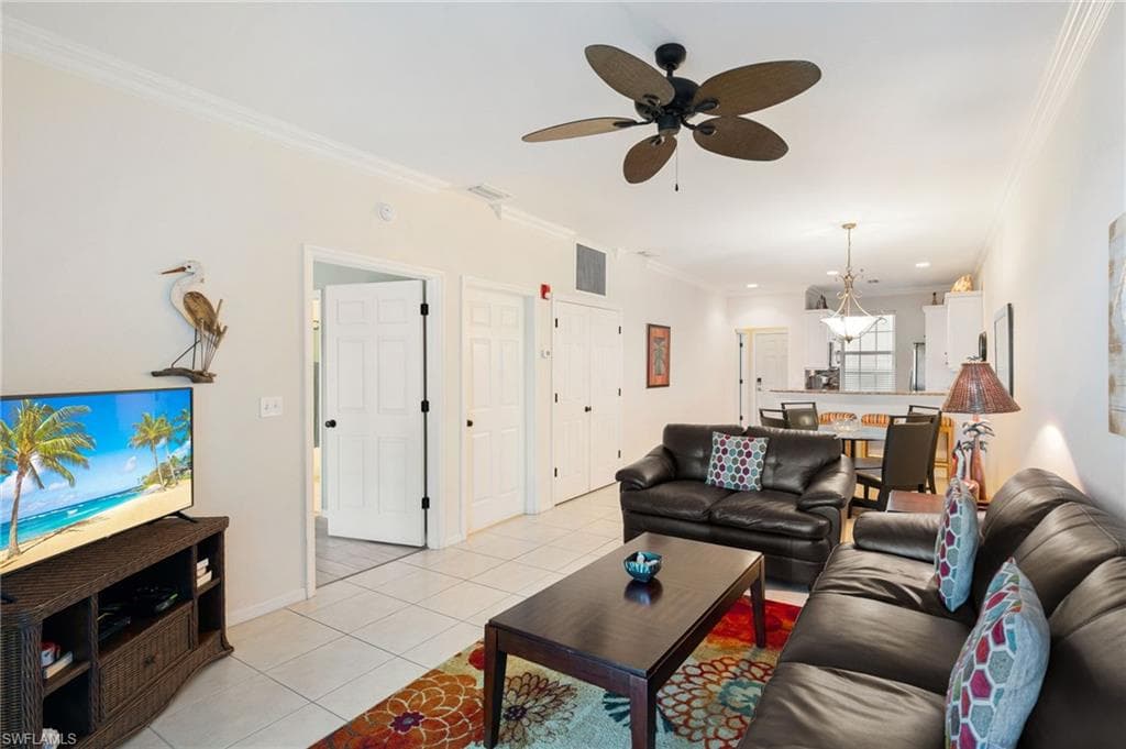 140 Palm St 207, Marco Island, FL 34145-7