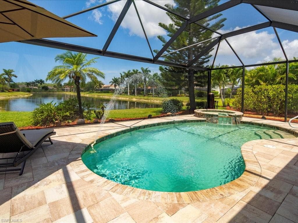 3913 Sapphire Way, Naples, FL 34114-19