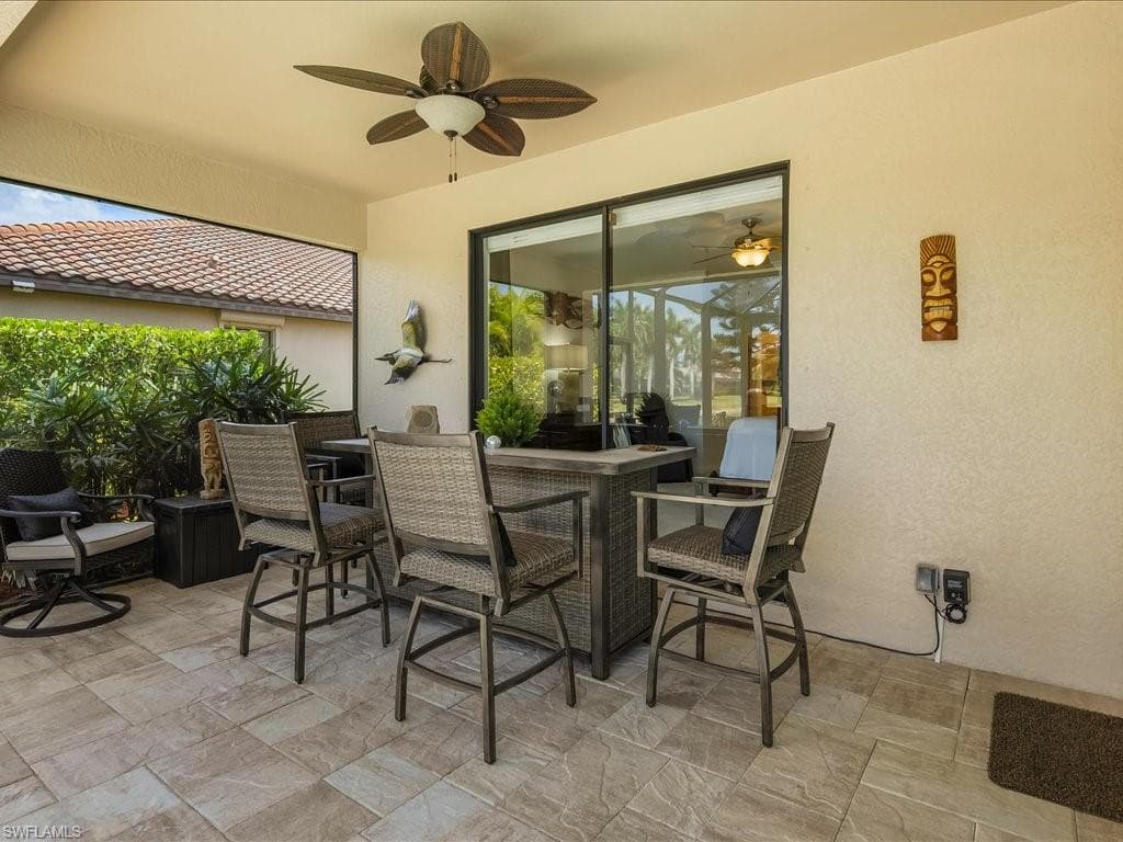 3913 Sapphire Way, Naples, FL 34114-24