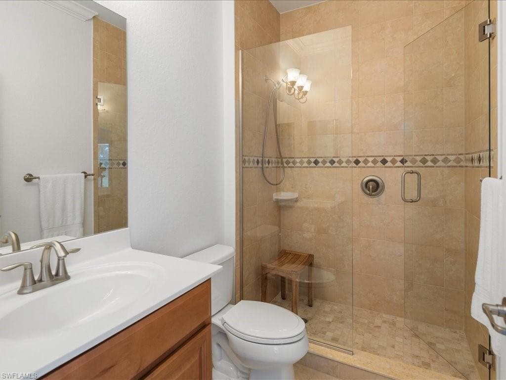 3913 Sapphire Way, Naples, FL 34114-34