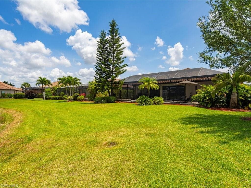 3913 Sapphire Way, Naples, FL 34114-38