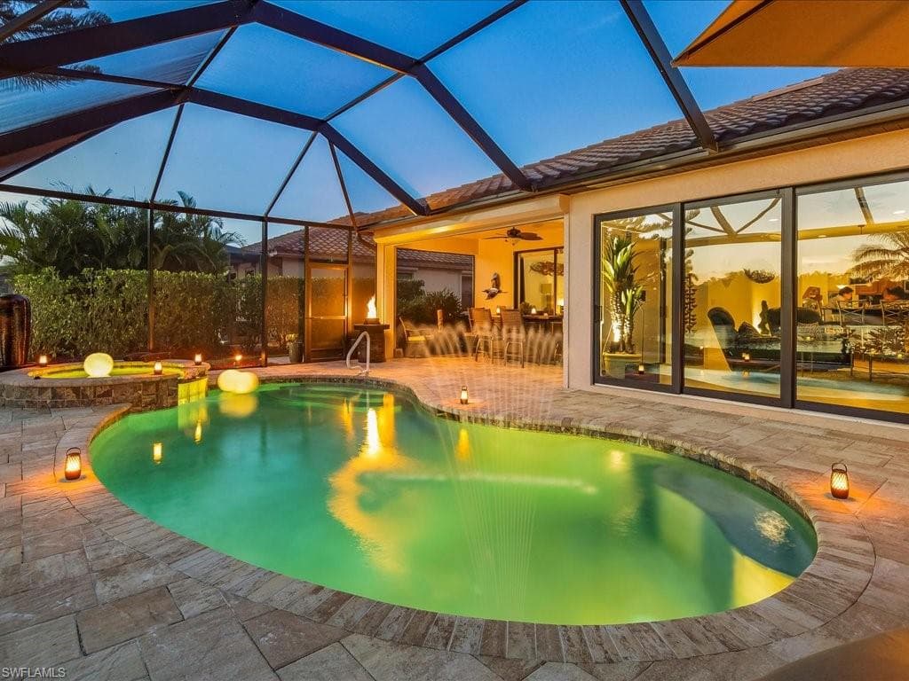 3913 Sapphire Way, Naples, FL 34114-41