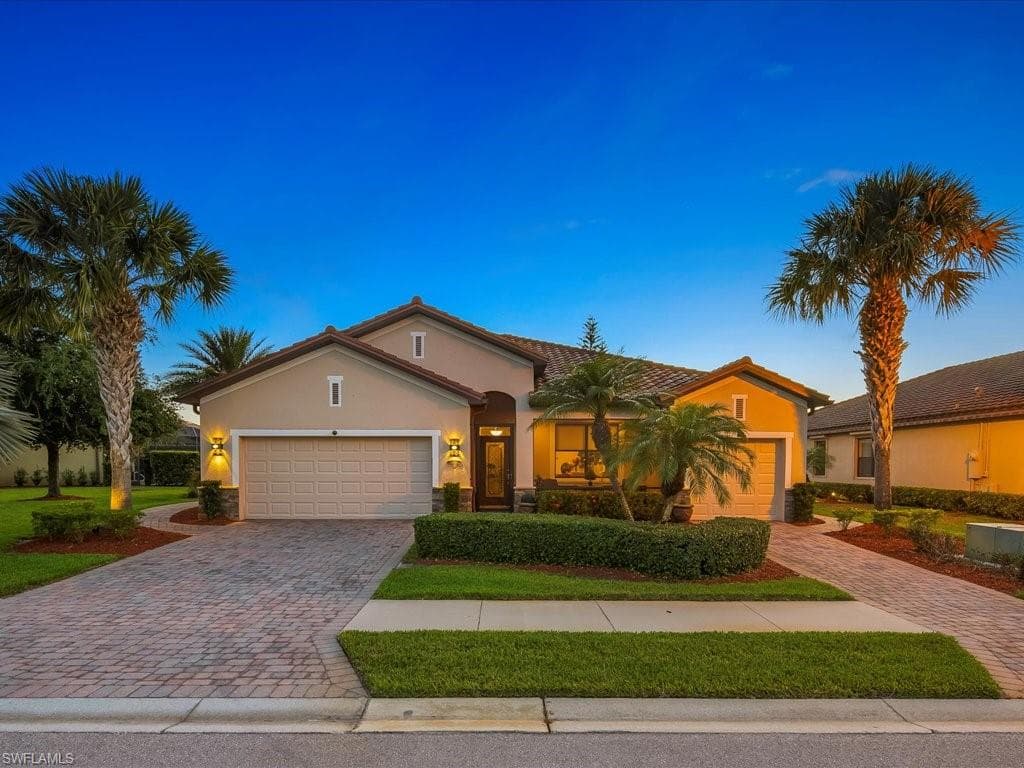 3913 Sapphire Way, Naples, FL 34114-43