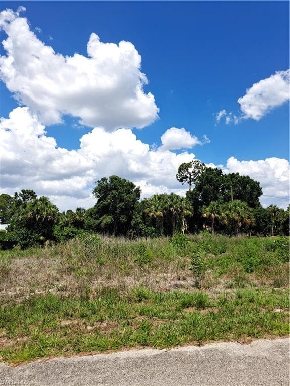 510 James Ave, Lehigh Acres, FL 33936-2